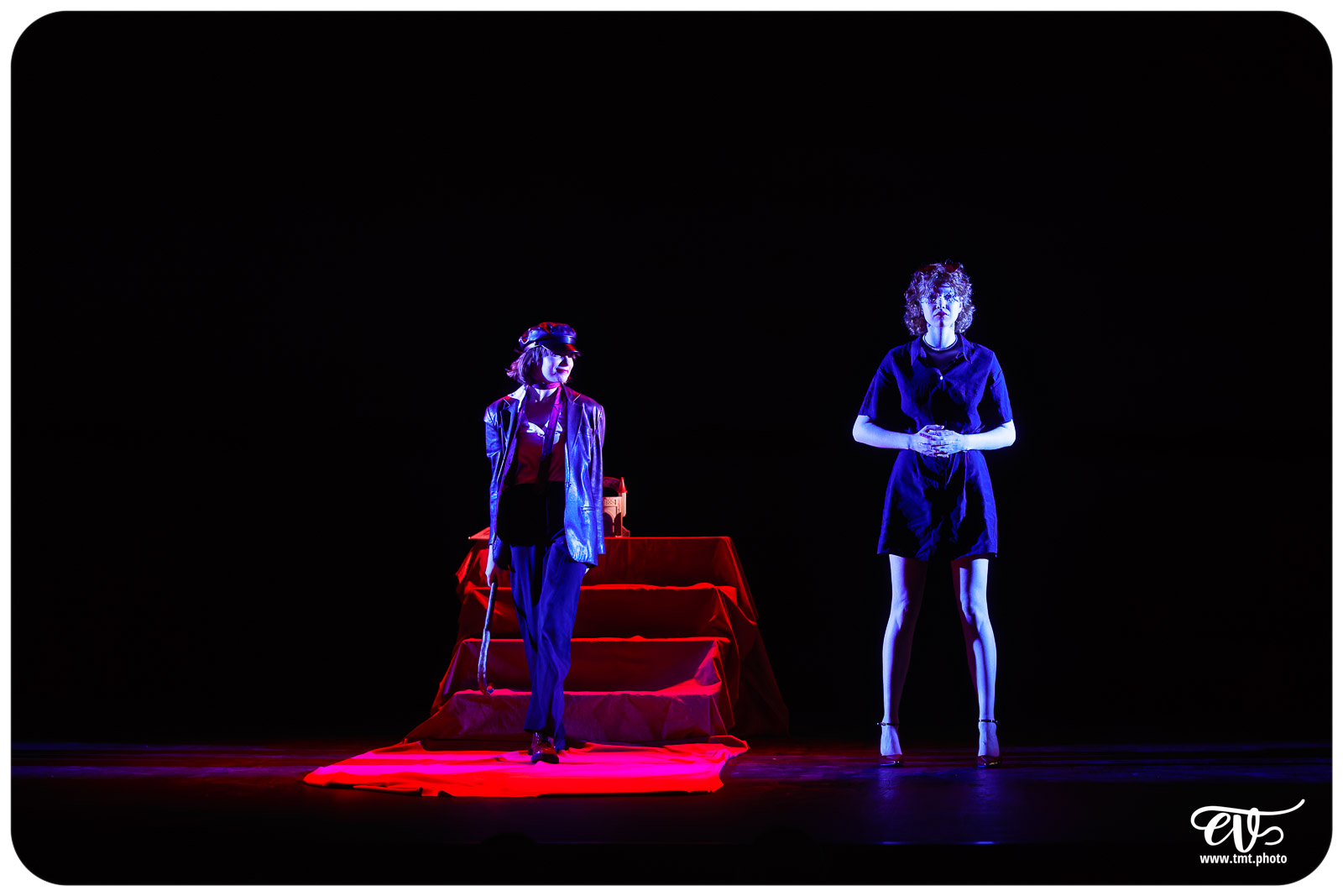 BLANCHE-NEIGE FOUTUE FORET